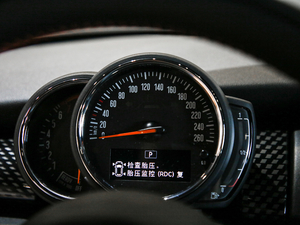 2020款三门版 2.0T COOPER S 经典派 绝色版 仪表