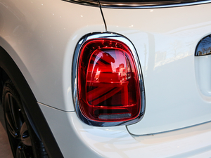 2020T(mn) 1.5T COOPER (jng) ^ɫ (x)(ji)^