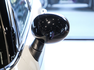 2020款五门版 1.5T COOPER 经典派 绝色版 后视镜