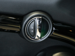 2020T(mn) 1.5T COOPER (jng) ^ɫ g