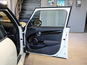 2020T(mn) 1.5T COOPER (jng) ^ɫ g