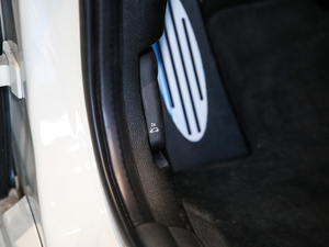 2020T 1.5T COOPER  ^ɫ п؅^