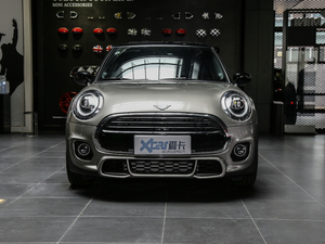 2020款三门版 1.5T COOPER 经典派 绝色版 正前