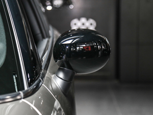 2020款三门版 1.5T COOPER 经典派 绝色版 后视镜