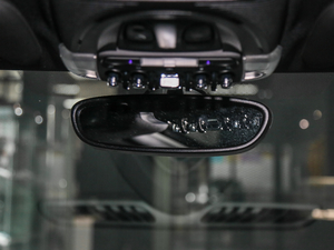 2020款三门版 1.5T COOPER 经典派 绝色版 车内后视镜