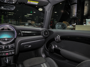 2020T 1.5T COOPER  ^ɫ п؅^