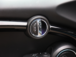 2020T 2.0T COOPER S ^ g