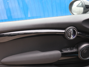 2020T 2.0T COOPER S ^ g