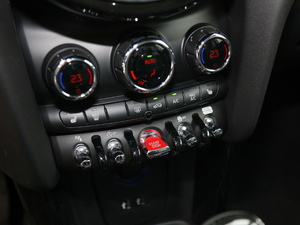 2020T 2.0T COOPER S ^ п؅^(q)