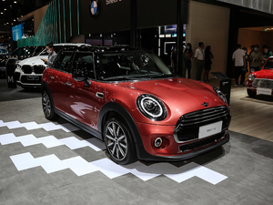 2020款五门版 1.5T COOPER 艺术家 整体外观