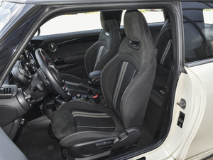 2020款三门版 1.5T COOPER 赛车手 主驾驶座椅