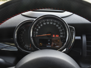 2020款三门版 1.5T COOPER 赛车手 仪表