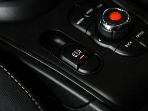 2020款1.5T COOPER 驻车制动器
