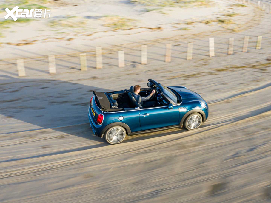 2020MINI CABRIO Convertible Sidewalk Edition