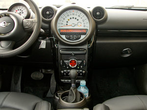 2011款COOPER EXCITEMENT 中控台