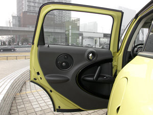 2011COOPER EXCITEMENT g