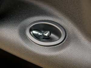 2011COOPER EXCITEMENT g