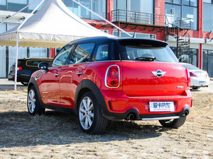 2011款COOPER S ALL 4 整体外观