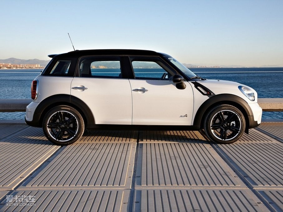 2011MINI COUNTRYMAN 