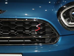 20212.0T COOPER S ALL4 ^