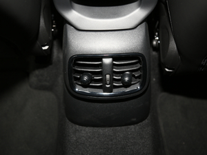 2021款2.0T COOPER S ALL4 中控区