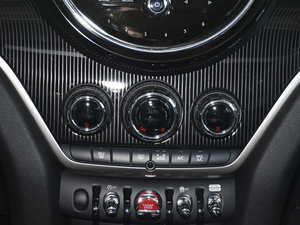 2021款1.5T COOPER 鉴赏家 空调调节