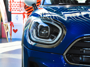 20211.5T COOPER ALL4 (x)(ji)^