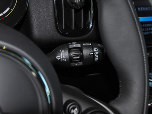 2021款1.5T COOPER ALL4 中控区