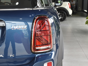 2021款1.5T COOPER ALL4 拉古纳蓝限量版  尾灯