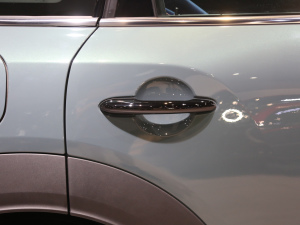 2021款2.0T COOPER S ALL4 拉古纳蓝限量版  主驾门拉手