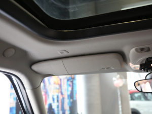 2021款2.0T COOPER S ALL4 拉古纳蓝限量版  空间座椅