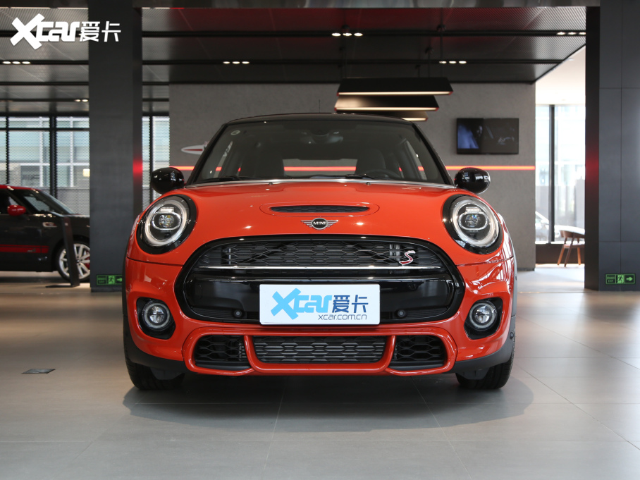 2021MINI T 2.0T COOPER S ذ
