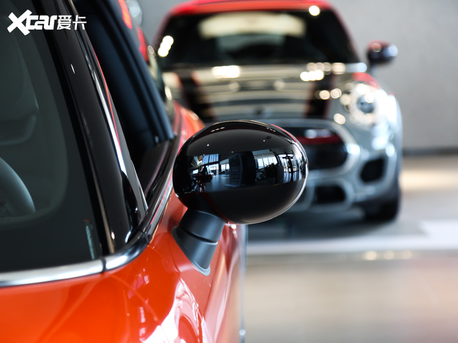 2021MINI T 2.0T COOPER S ذ