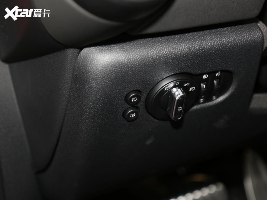 2021MINI T 2.0T COOPER S ذ