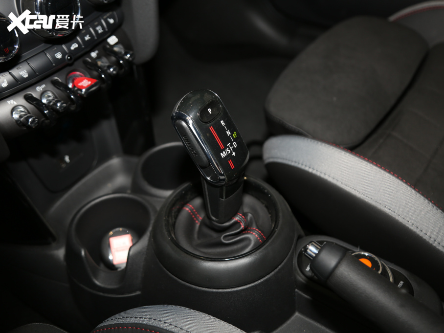 2021MINI T 2.0T COOPER S ذ