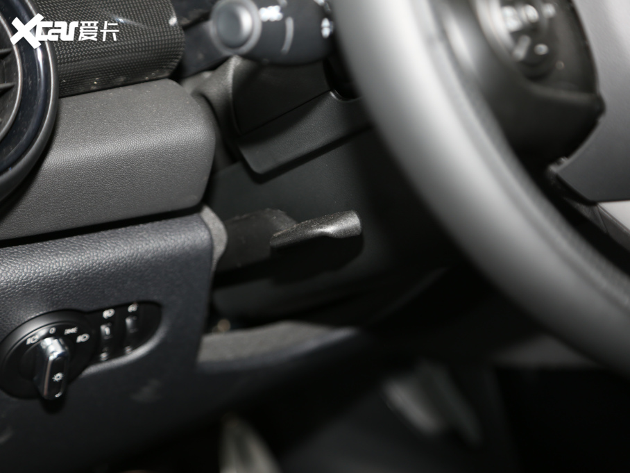 2021MINI T 2.0T COOPER S ذ