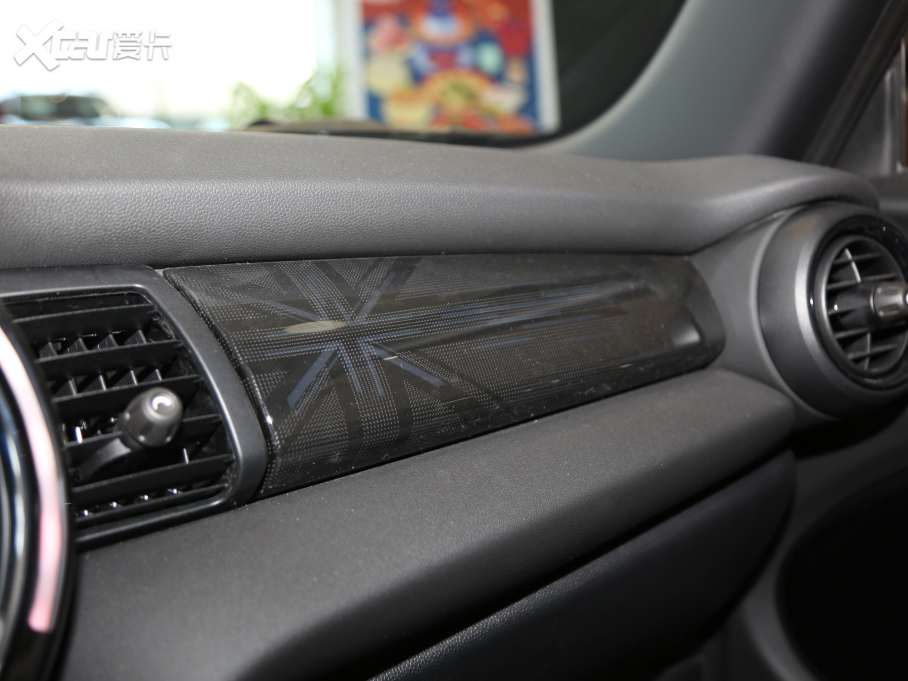 2021MINI T 2.0T COOPER S ذ