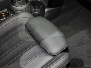 2021T 1.5T COOPER ˇg g