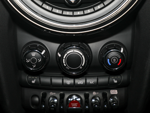 2021款三门版 1.5T COOPER 经典派 空调调节