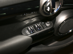 2021T 1.5T ONE PLUS {܇ƅ^	