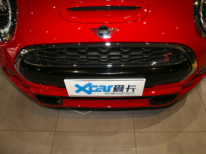 2021款三门版 2.0T COOPER S 经典派 中网