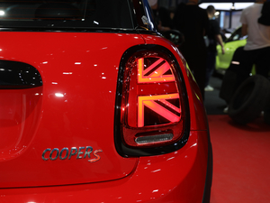 2021款2.0T COOPER S 叁柒号纪念版 尾灯