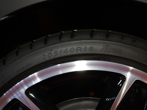 2021款2.0T COOPER S 叁柒号纪念版 轮胎尺寸