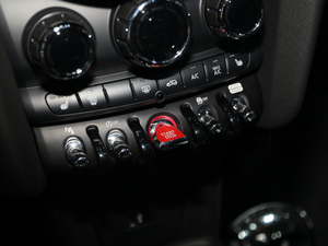 20212.0T COOPER S ̖(ho)o(j) п؅^(q)