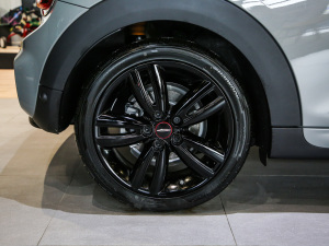 2021款三门版 1.5T COOPER 赛车手 轮圈