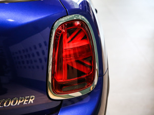 2021款五门版 1.5T COOPER 艺术家 尾灯