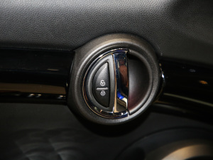 2021T 1.5T COOPER ˇg g