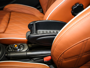 2021T 1.5T COOPER ˇg g