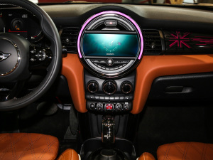 2021款五门版 1.5T COOPER 艺术家 中控台