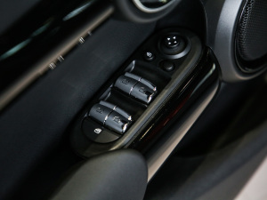 2021T 1.5T COOPER  {܇ƅ^	